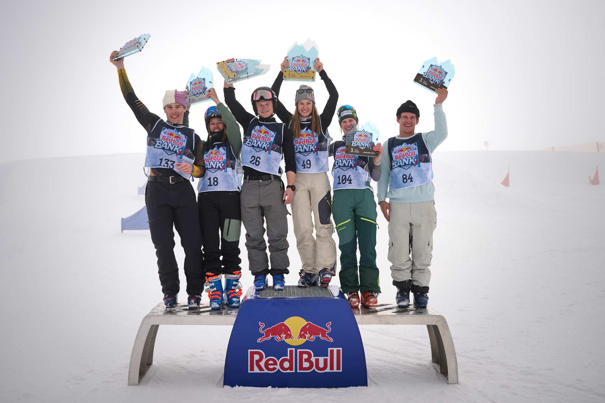 Red Bull Bankx 2023 am Nebelhorn: Das Podium der Männer und Frauen. 
