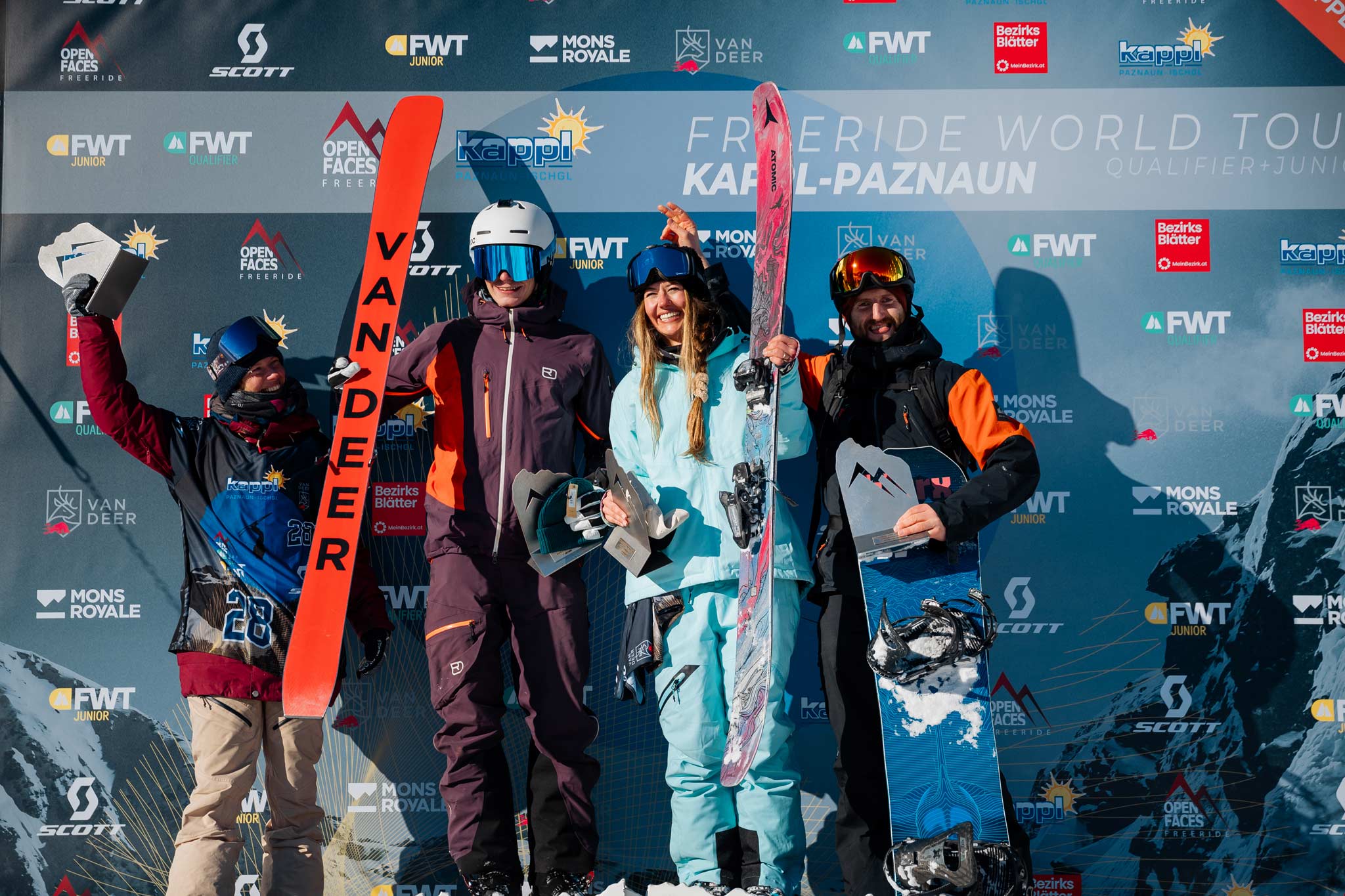 Das Podium der Kategorie Ski Women beim 2*FWTQ in Kappl/Paznaun.